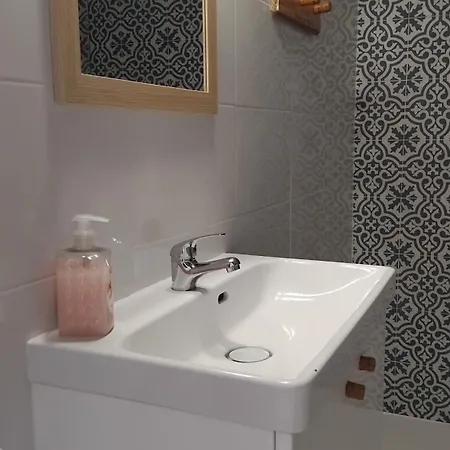 Magnifique Vue Piscine Et Canaux - Wifi Fibre Débit
